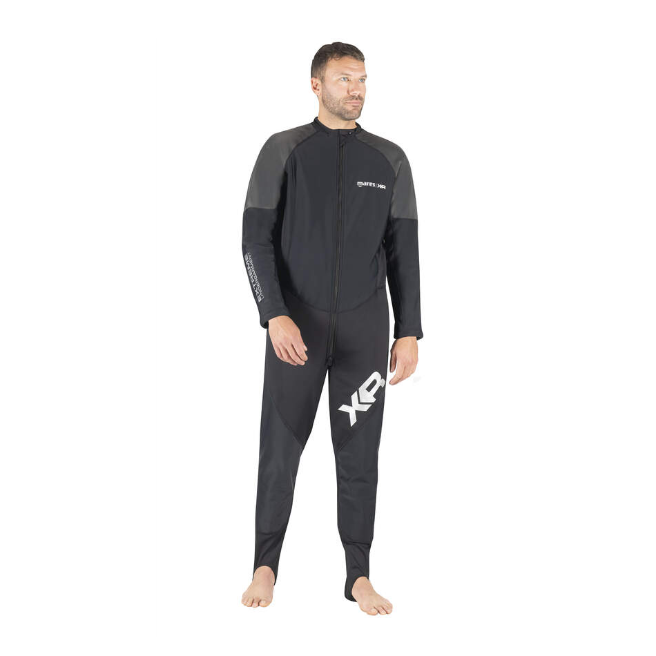 Sottomuta per muta stagna Extreme XR Line di Mares, indossato, colore nero e grigio. Vista frontale